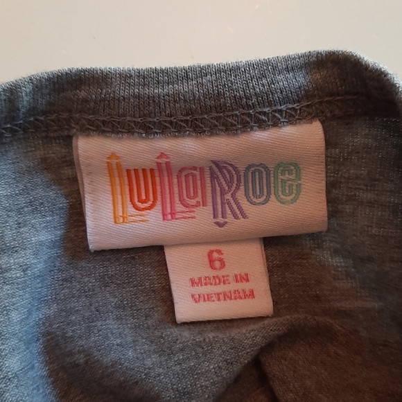 Lularoe Disney 6 Donald Duck Sloan t-shirt - Picture 3 of 7